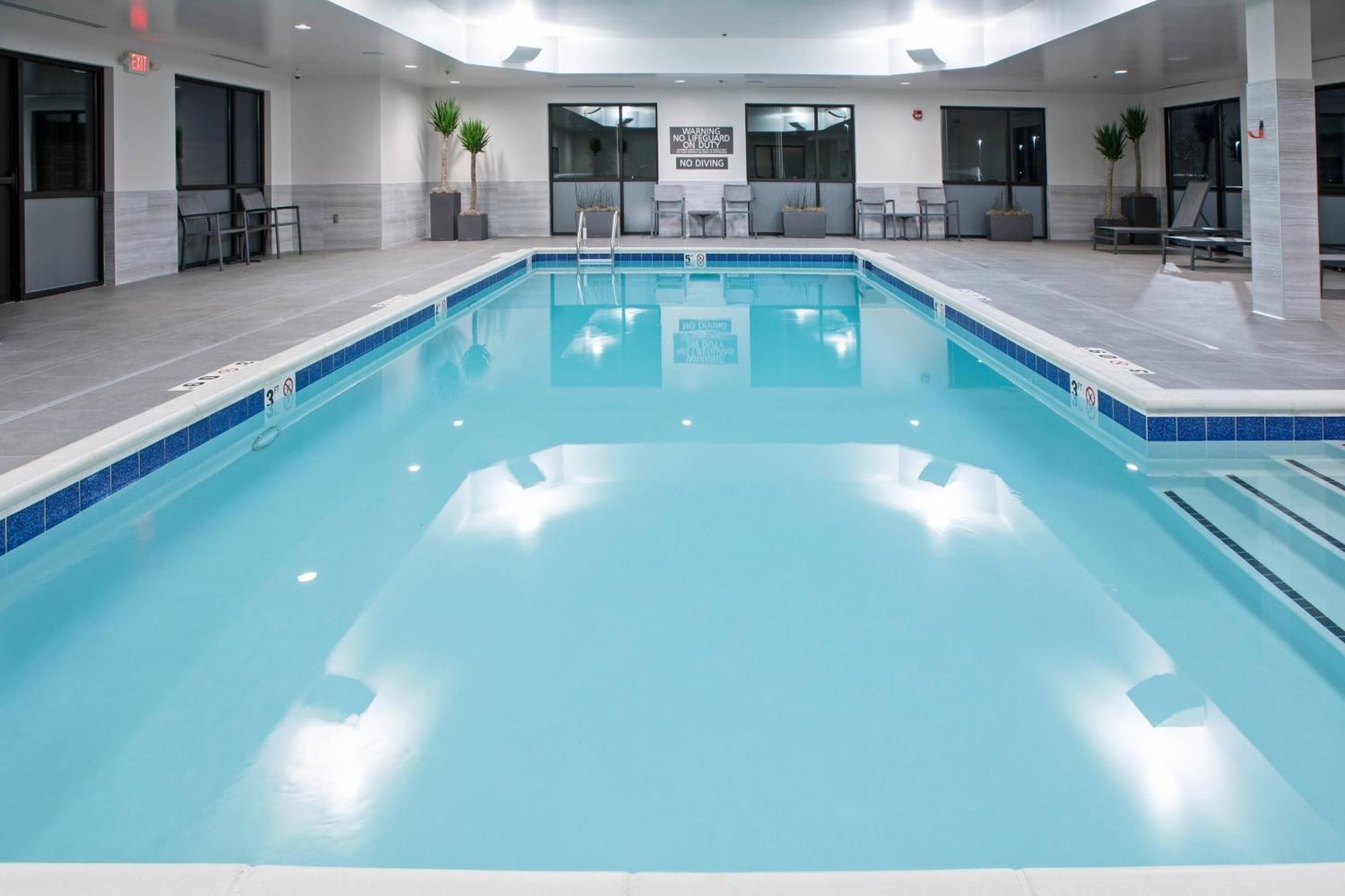 Residence Inn By Marriott Louisville East/Oxmoor Экстерьер фото